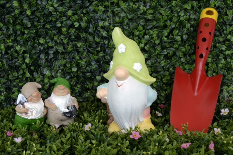 jardinerie-BORMES LES MIMOSAS-min_garden-gnome-1404358